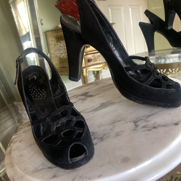 Vintage Velvet Platform Heels - Picture 11 of 13